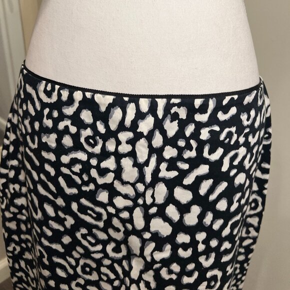 White House Black Market Black and White Leopard Print Pencil Skirt, Size 10 - Picture 2 of 11